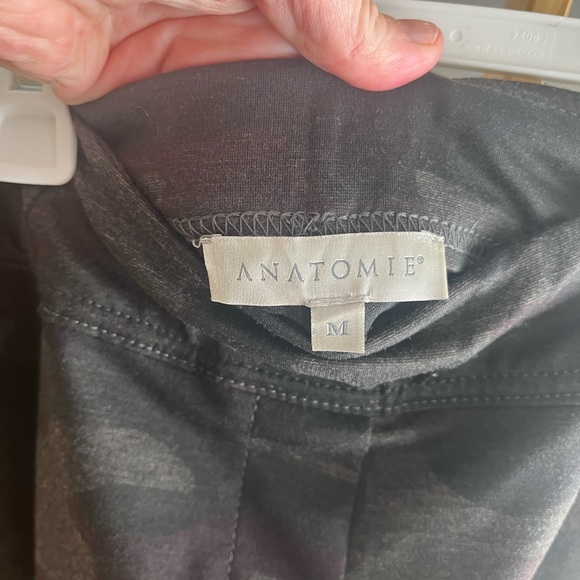 Anatomie Camo Shimira Pant Medium - Picture 8 of 9